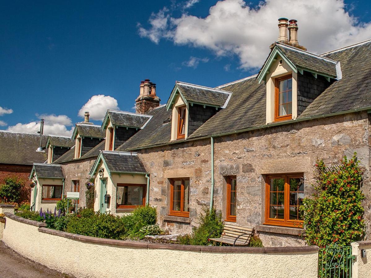 Rosemount Cottage One- Highland Cottage Garve Esterno foto